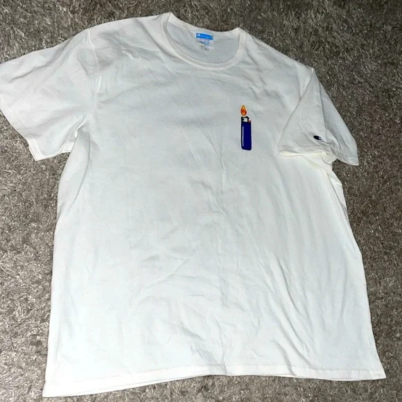 champion Graphic Lighter Tee NWOT - Picture 2 of 5